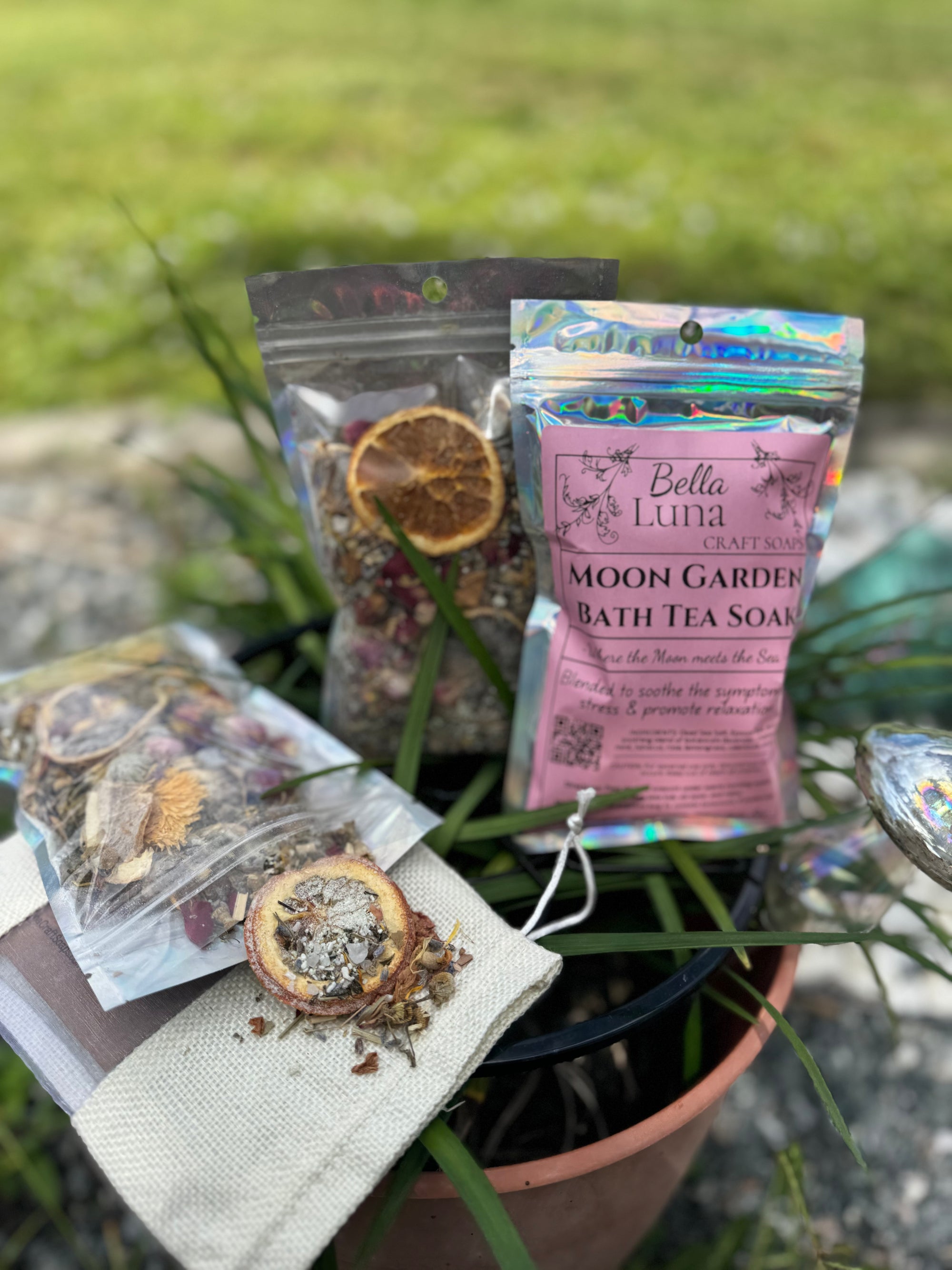 Moon Garden Bath Tea Soak – Bella Luna Luxe Series